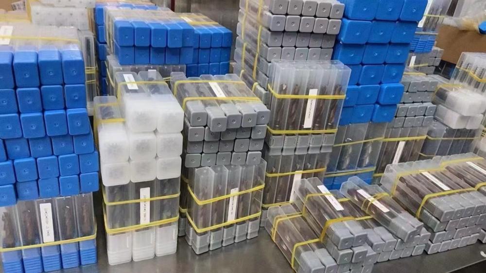 5689789ed38d5bfff9f7e3bad241f897